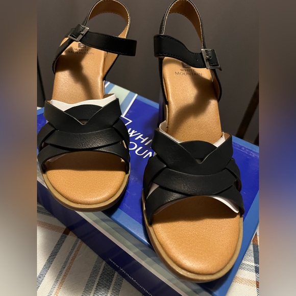 Bergen Sandal from White Mountain Black Size 8.5. Received from shipping error - Picture 5 of 7